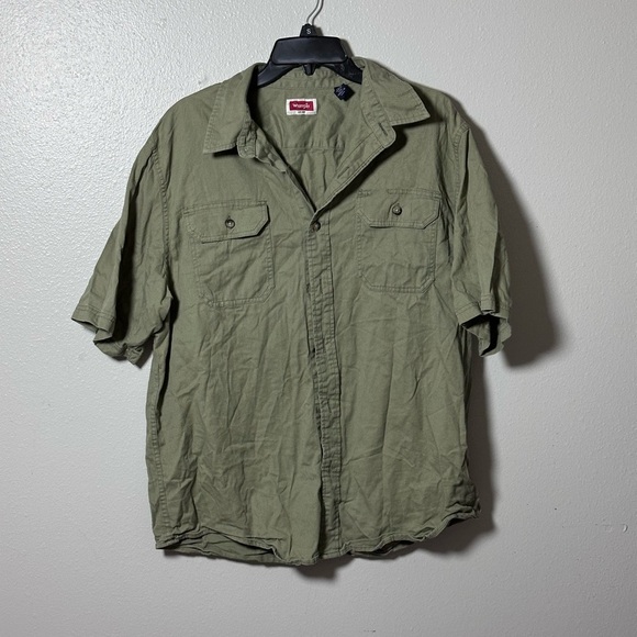 Wrangler Men Green Khaki Button Down Short‎ Sleeve Shirt size L. - Picture 1 of 7